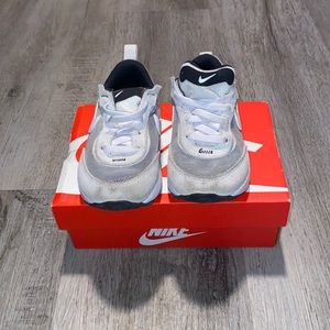 Nike Waffle 1 cream & black size 7 C